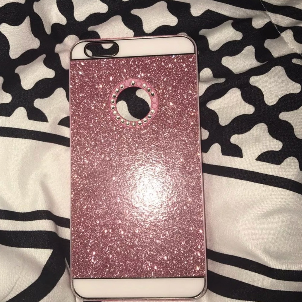 Glittery pink iPhone 6s Plus case